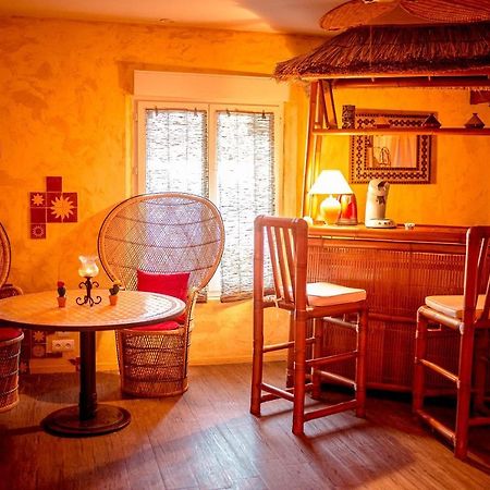 Bed and Breakfast Domaine De La Croix Du Vexin Themericourt Экстерьер фото