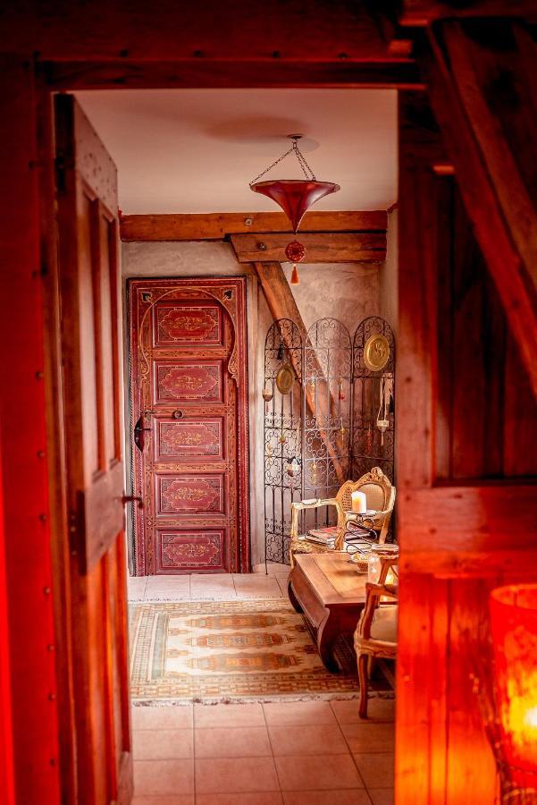 Bed and Breakfast Domaine De La Croix Du Vexin Themericourt Экстерьер фото